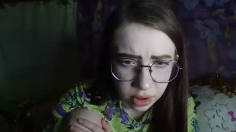 Snapshot of ana_dewitt chatting on December 2024 07:10:01 PM ana dewitt online show from December 2024 07:10:01 PM