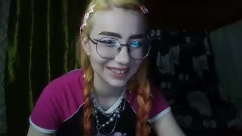 Snapshot of ana_dewitt chatting on December 2024 09:08:02 PM ana dewitt online show from December 2024 09:08:02 PM