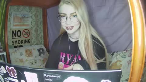 Snapshot of ana_dewitt chatting on February 2025 07:48:02 PM ana dewitt online show from February 2025 07:48:02 PM