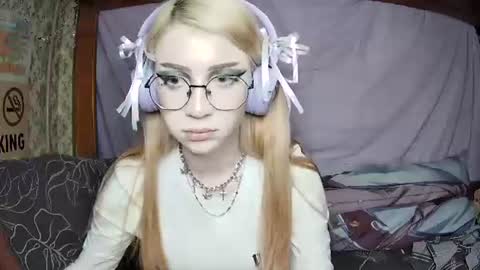 Snapshot of ana_dewitt chatting on February 2025 04:42:02 PM ana dewitt online show from February 2025 04:42:02 PM