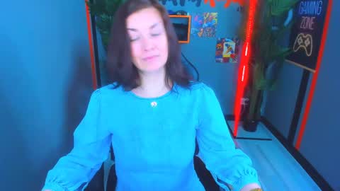 Snapshot of ana_mills chatting on May 2026 10:10:01 AM Ana online show from May 2026 10:10:01 AM