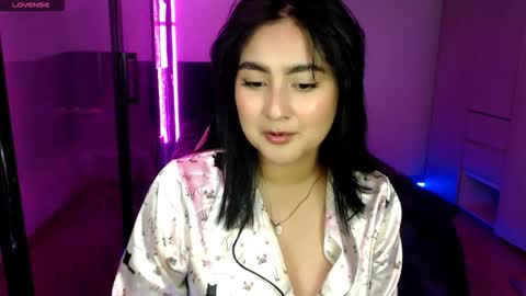 Ana Ricciardi online show from November 2025 04:45:02 AM