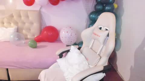 Im anna but you can call me as you want online show from December 2024 12:08:01 AM