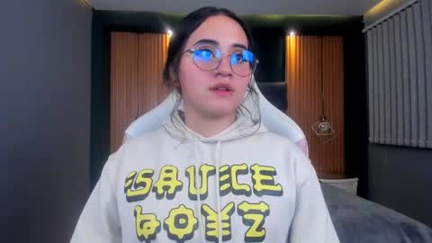 Snapshot of ana_taylor2 chatting on January 2025 12:33:01 AM Ana online show from January 2025 12:33:01 AM