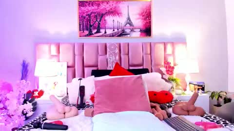 anaa_bellaa online show from November 2025 12:16:01 PM