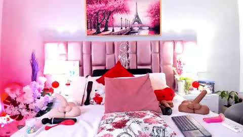 anaa_bellaa online show from December 2025 12:25:02 PM