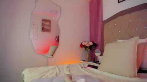 Ana Moon  online show from April 2026 04:37:01 AM