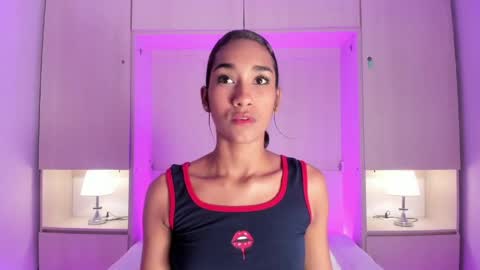 anaacollins_ online show from May 2026 12:02:01 PM