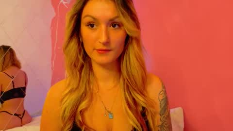 anaayss online show from October 2025 05:28:01 AM