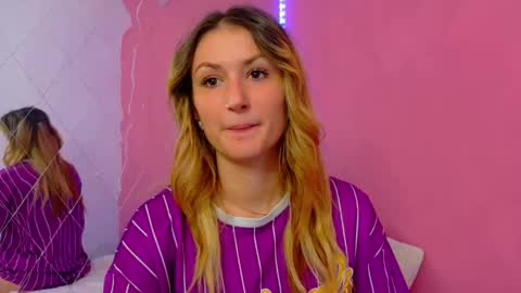 anaayss online show from October 2025 05:10:01 AM