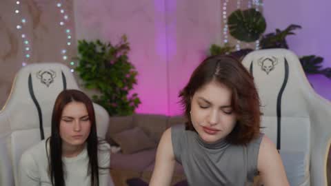 Sweet girls online show from January 2025 06:55:02 PM