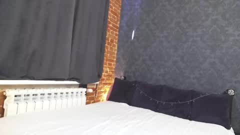 Anna online show from October 2025 11:22:01 AM