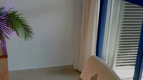 anabelcurvy online show from October 2025 02:07:02 PM