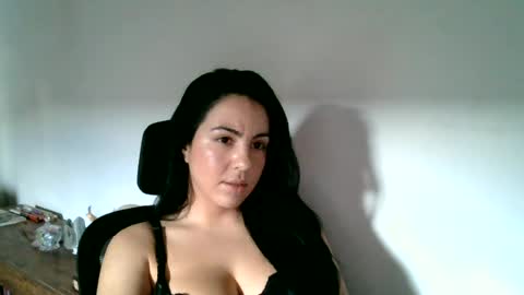 Snapshot of anabelenogueira1 chatting on June 2026 07:31:02 PM anabelenogueira1 online show from June 2026 07:31:02 PM