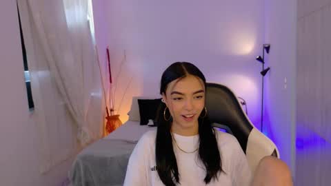 ANABEL WOLF  online show from November 2025 04:20:02 PM