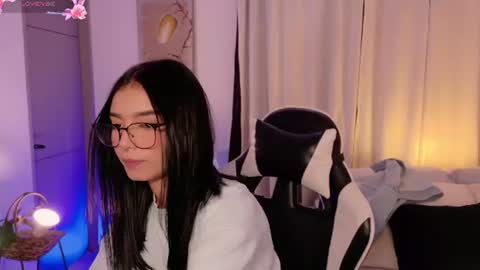 Snapshot of anabelwolf chatting on June 2026 01:33:01 PM ANABEL WOLF online show from June 2026 01:33:01 PM
