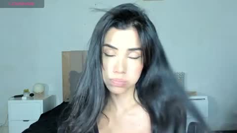 Snapshot of anahenao chatting on July 2026 10:52:01 PM Ana Henao or Annie... Follow me ahenaocb Insta X online show from July 2026 10:52:01 PM