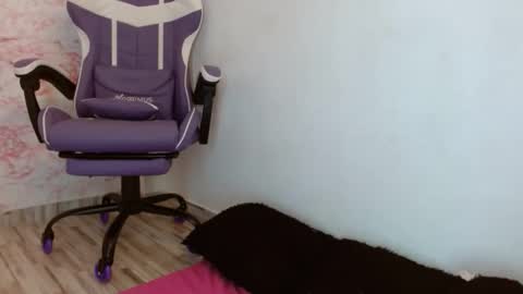 ANAH   online show from September 2025 09:30:01 PM