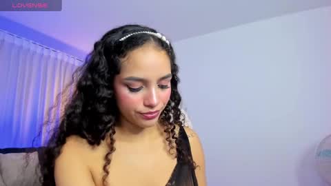 Anahi Curlie online show from January 2025 03:18:01 AM