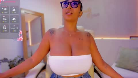 Ana online show from February 2025 01:22:01 PM