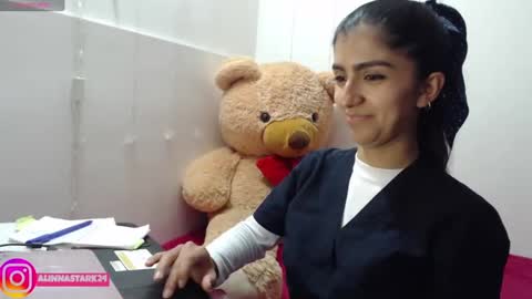 Snapshot of anahibrowns95 chatting on October 2025 09:25:02 PM Anahi Browns online show from October 2025 09:25:02 PM