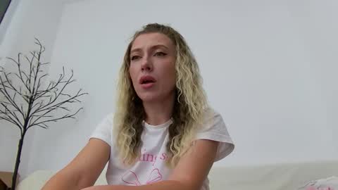 anaid_blaze2 online show from November 2025 04:40:02 PM