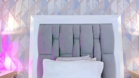   online show from February 2025 03:13:02 AM