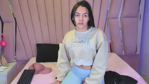 AbbyAndAntonela online show from January 2026 12:55:01 PM