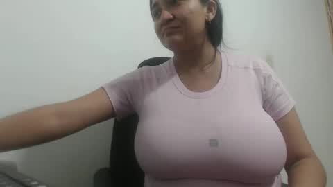 analy_hot online show from October 2025 12:39:02 AM