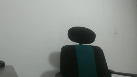 analy_hot online show from December 2025 11:45:02 PM