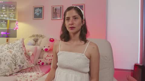 Ana Mara Botero online show from September 2025 08:23:02 PM