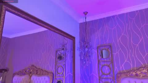 anamonroee online show from April 2026 08:32:01 PM