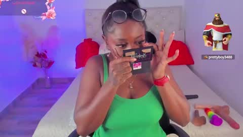 Snapshot of ananya_kay01 chatting on January 2025 12:06:01 AM A N A my connection hours are from 600 pm to 12 pm Colombian time online show from January 2025 12:06:01 AM