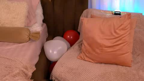 Snapshot of anarhodes chatting on February 2025 07:49:01 AM Anna online show from February 2025 07:49:01 AM