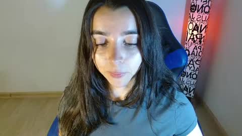 Snapshot of anarosse__ chatting on April 2026 01:52:02 AM ana 3 online show from April 2026 01:52:02 AM