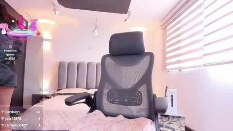 ana online show from February 2025 05:25:02 PM