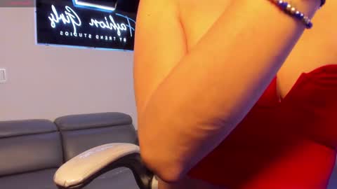 ana online show from February 2025 07:25:01 PM