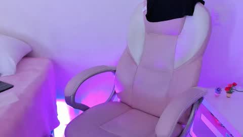 Anastacia online show from December 2025 01:24:02 AM