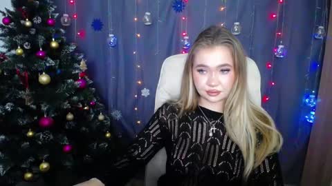 Snapshot of anastacyyellig chatting on December 2024 11:07:02 PM anastacyyellig online show from December 2024 11:07:02 PM