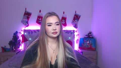 Snapshot of anastacyyellig chatting on December 2025 09:00:02 PM anastacyyellig online show from December 2025 09:00:02 PM