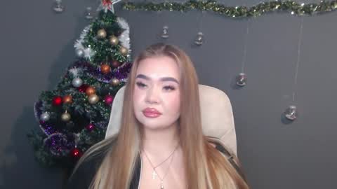 Snapshot of anastacyyellig chatting on December 2025 09:34:02 PM anastacyyellig online show from December 2025 09:34:02 PM