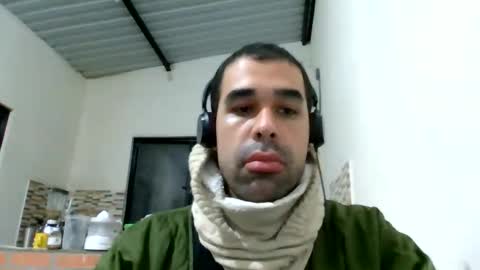 Snapshot of andersonbenitez77 chatting on June 2026 09:00:01 AM SoyRickMano online show from June 2026 09:00:01 AM
