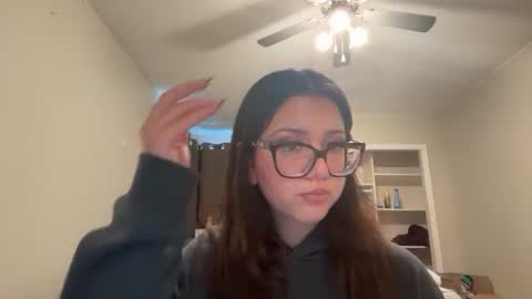 Snapshot of anditspinkxo chatting on June 2026 07:58:02 PM anditspinkxo online show from June 2026 07:58:02 PM