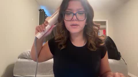 anditspinkxo online show from July 2026 08:22:02 PM