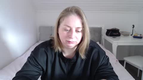 Snapshot of andorphina chatting on January 2026 12:41:01 PM Andorphin online show from January 2026 12:41:01 PM