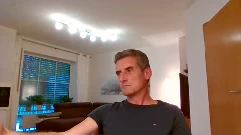 Snapshot of andre029 chatting on July 2026 04:05:01 PM Name online show from July 2026 04:05:01 PM