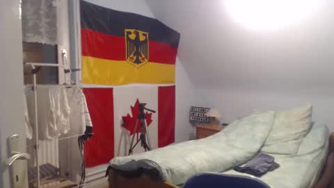 Snapshot of andre124231 chatting on December 2024 08:37:02 PM Andre online show from December 2024 08:37:02 PM