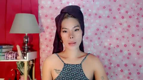 andrea06121998 online show from October 2025 11:00:01 AM