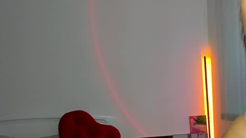 Snapshot of andrea__bass chatting on May 2026 03:30:02 PM andrea__bass online show from May 2026 03:30:02 PM