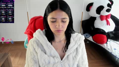 Snapshot of andrea_bonnie chatting on January 2025 04:43:02 PM andrea_bonnie online show from January 2025 04:43:02 PM